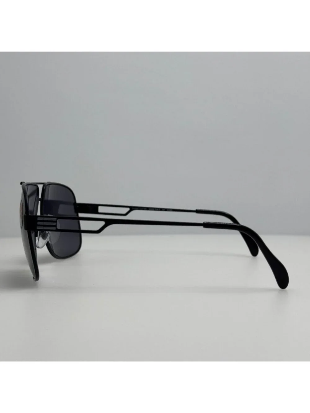 Luxottica Sunglasses 1265 Black Grey Avant Garde Vintage Frames Italy Retro Demo
